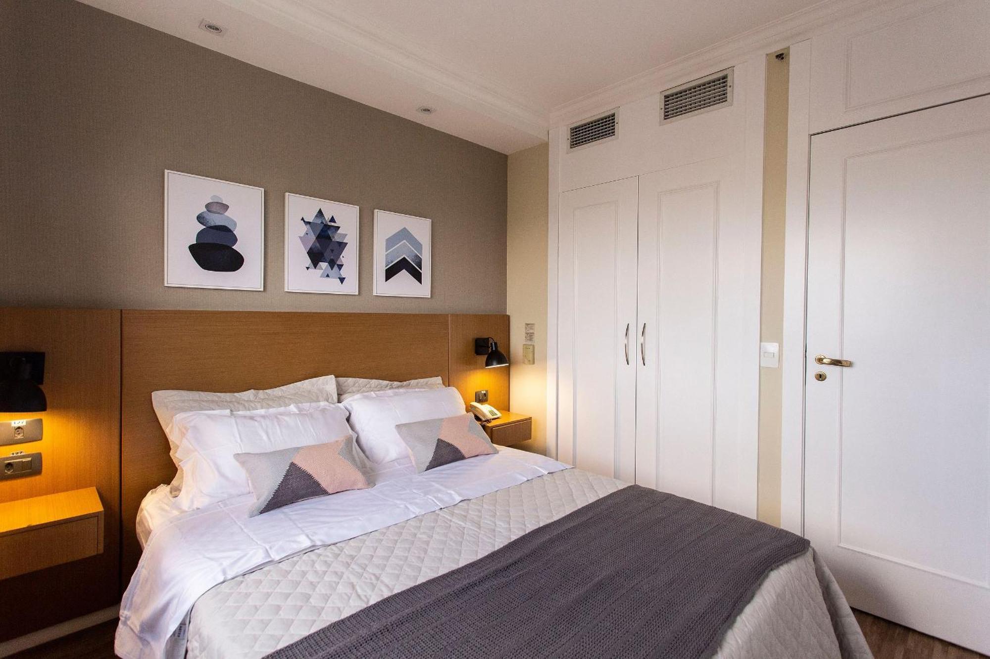 Gomes De Carvalho - Tw Apartment